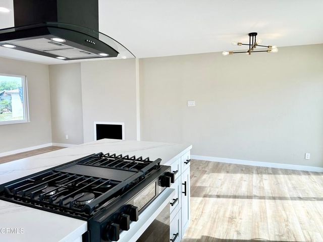 445 Mara Avenue, Ventura, CA 93004