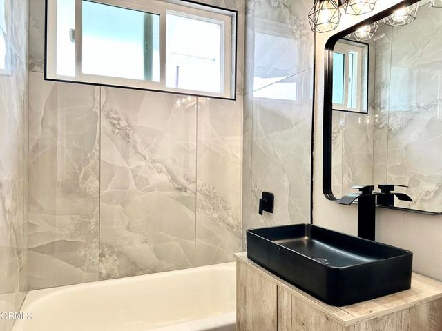 445 Mara Avenue, Ventura, CA 93004