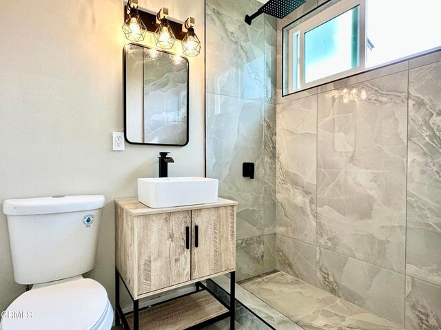 445 Mara Avenue, Ventura, CA 93004