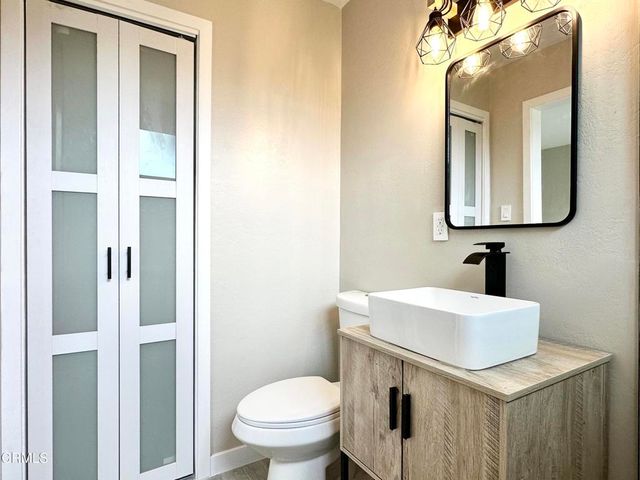 445 Mara Avenue, Ventura, CA 93004