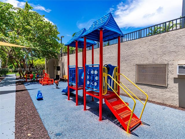 141 CRANDON BLVD 446, Key Biscayne, FL 33149