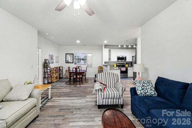 11949 Ridgeway Park Drive, Charlotte, NC 28277