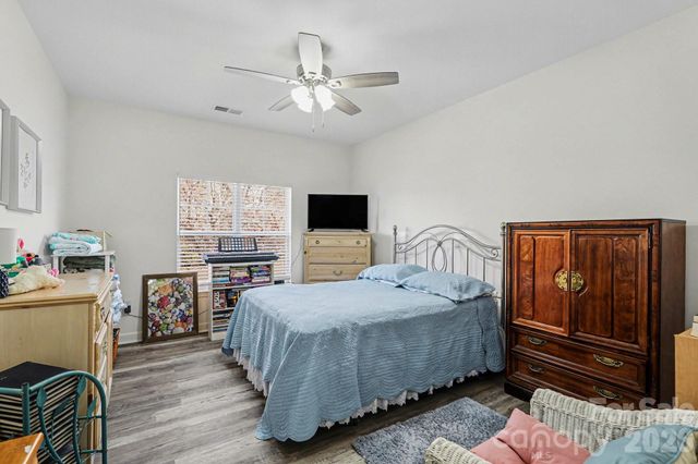 11949 Ridgeway Park Drive, Charlotte, NC 28277