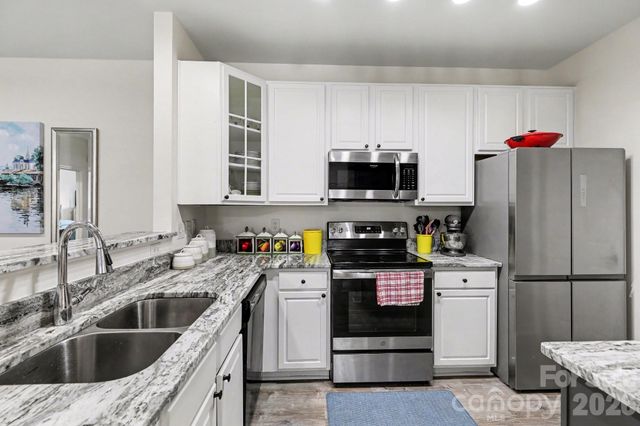 11949 Ridgeway Park Drive, Charlotte, NC 28277