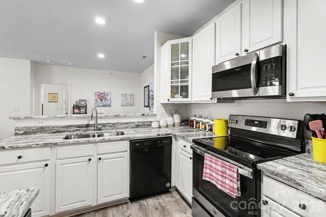 11949 Ridgeway Park Drive, Charlotte, NC 28277