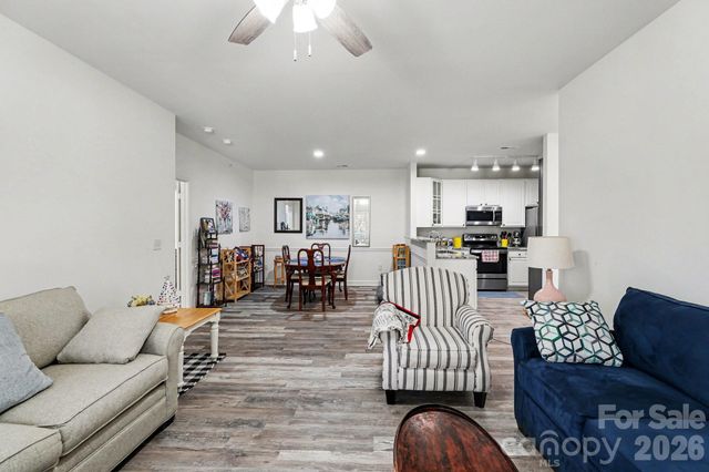 11949 Ridgeway Park Drive, Charlotte, NC 28277