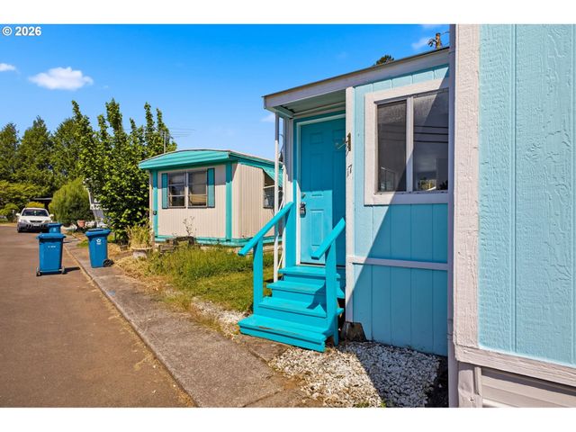 7227 Se FLAVEL St, Portland, OR 97206