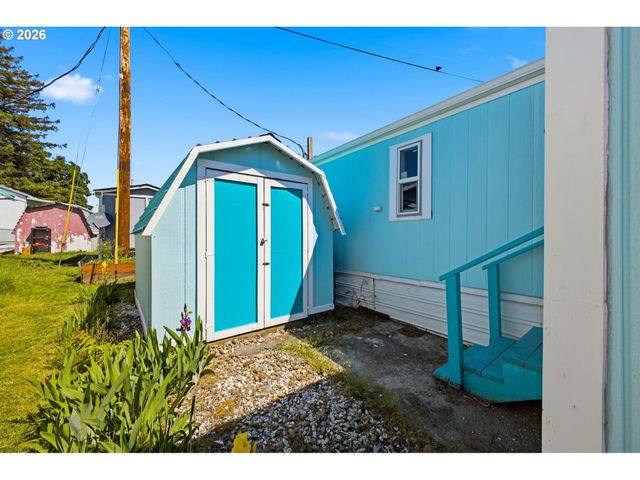 7227 Se FLAVEL St, Portland, OR 97206