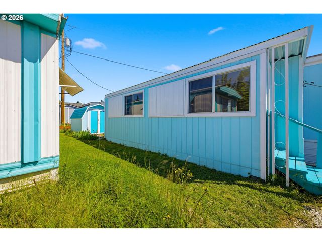 7227 Se FLAVEL St, Portland, OR 97206