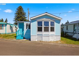 7227 Se FLAVEL St, Portland, OR 97206