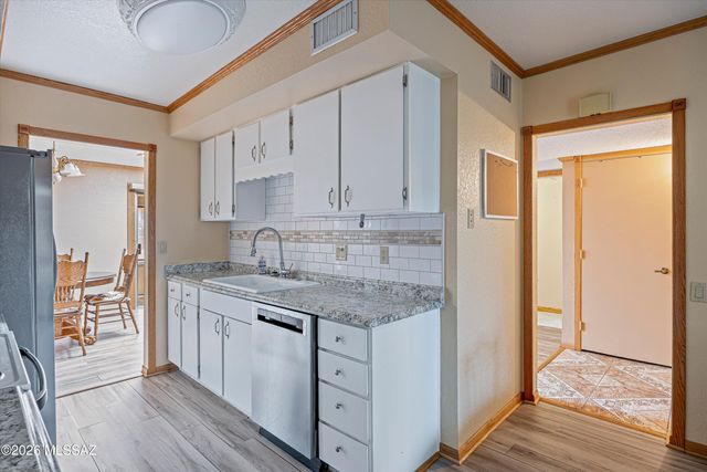 400 N Calle De Las Profetas, Green Valley, AZ 85614