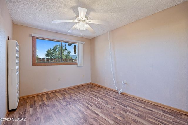 400 N Calle De Las Profetas, Green Valley, AZ 85614