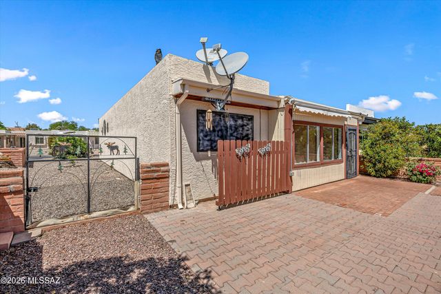 400 N Calle De Las Profetas, Green Valley, AZ 85614