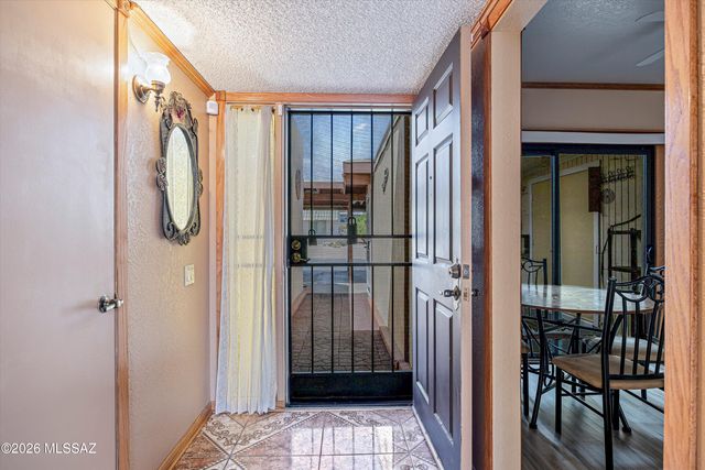 400 N Calle De Las Profetas, Green Valley, AZ 85614