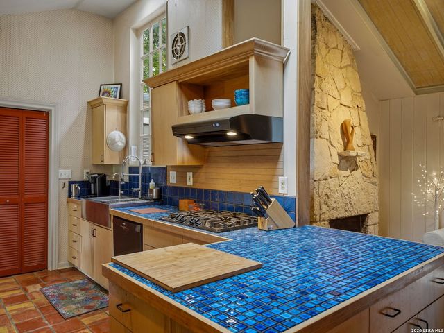 114 Armour Place, San Antonio, TX 78212