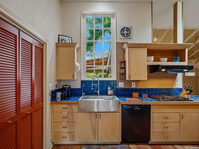 114 Armour Place, San Antonio, TX 78212