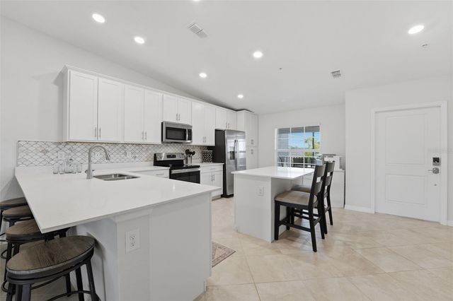 12440 WELLEN GOLF STREET 201, Venice, FL 34293