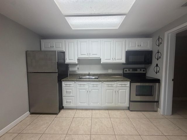7194 Southgate Boulevard, Tamarac, FL 33321