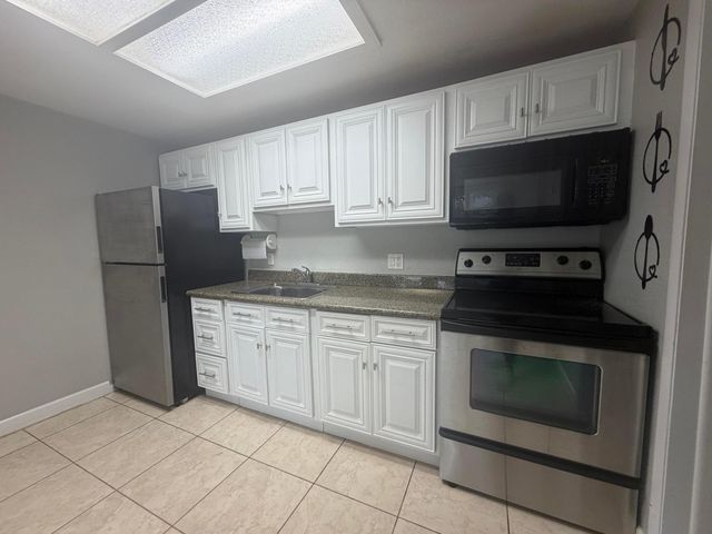 7194 Southgate Boulevard, Tamarac, FL 33321