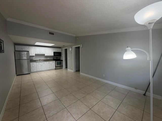 7194 Southgate Boulevard, Tamarac, FL 33321
