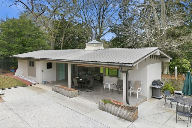 511 Dixon Drive, Gainesville, GA 30501