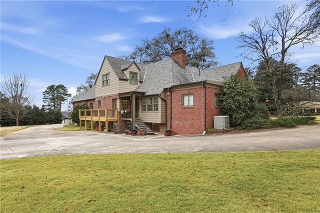 511 Dixon Drive, Gainesville, GA 30501