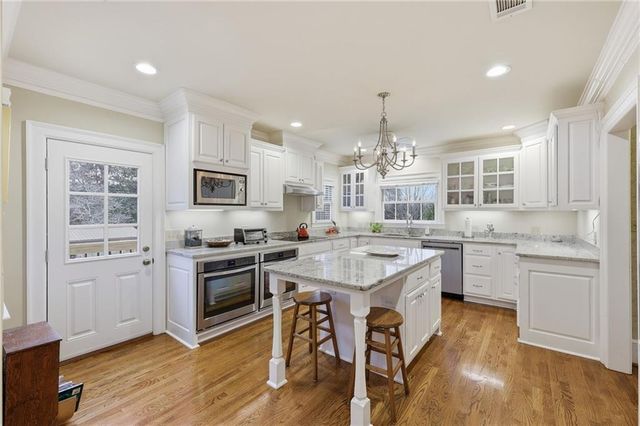 511 Dixon Drive, Gainesville, GA 30501