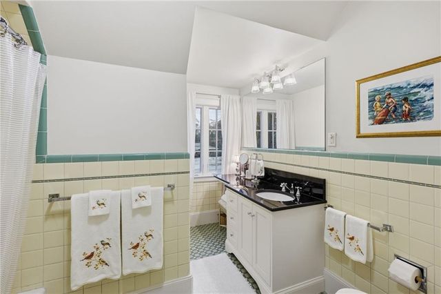 511 Dixon Drive, Gainesville, GA 30501