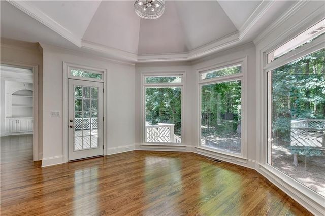 7040 Laurel Oak Drive, Suwanee, GA 30024