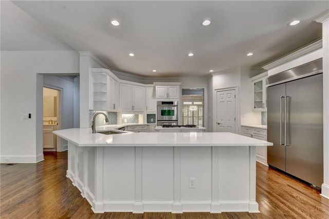 7040 Laurel Oak Drive, Suwanee, GA 30024