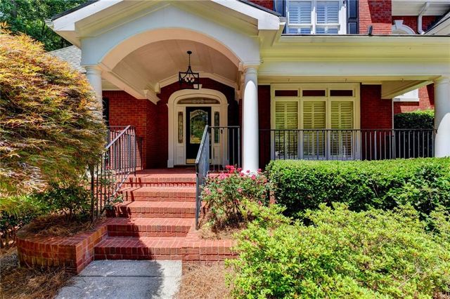 7040 Laurel Oak Drive, Suwanee, GA 30024