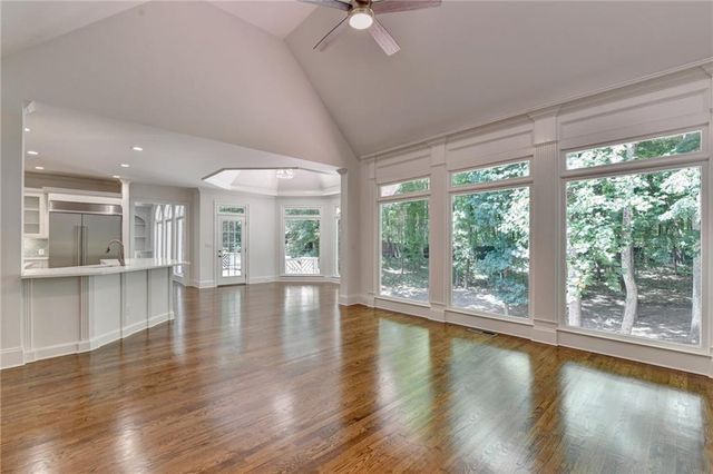 7040 Laurel Oak Drive, Suwanee, GA 30024