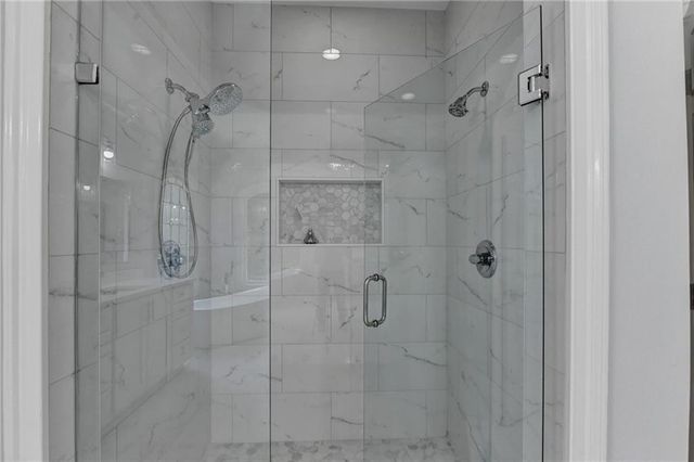 7040 Laurel Oak Drive, Suwanee, GA 30024