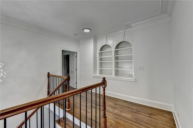 7040 Laurel Oak Drive, Suwanee, GA 30024
