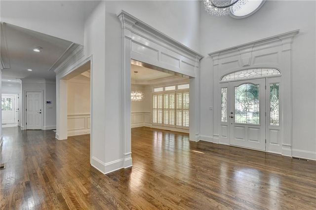 7040 Laurel Oak Drive, Suwanee, GA 30024