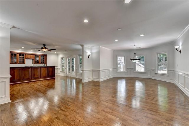 7040 Laurel Oak Drive, Suwanee, GA 30024