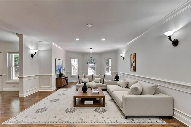 7040 Laurel Oak Drive, Suwanee, GA 30024