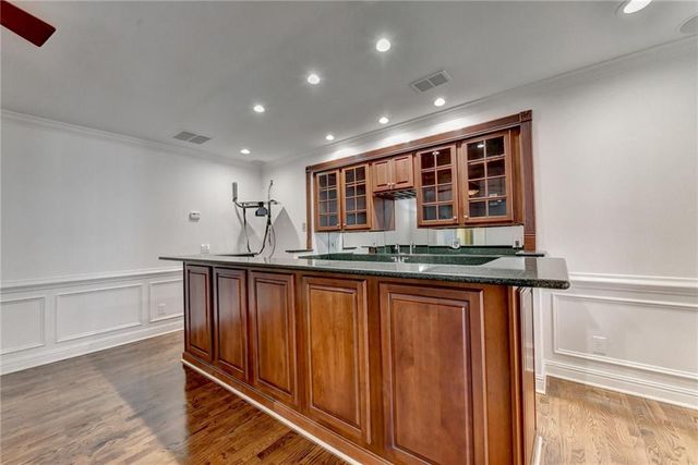 7040 Laurel Oak Drive, Suwanee, GA 30024