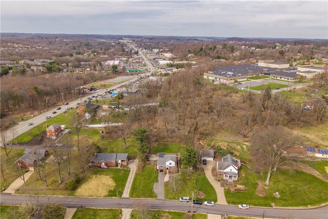 2825 Anderson Dr, Hampton, PA 15101