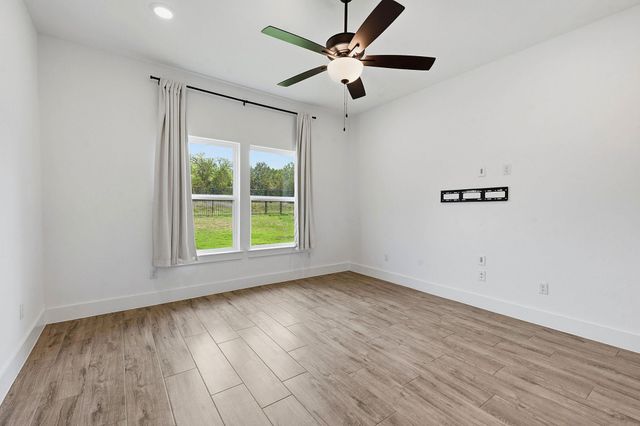 1102 Sage Thrasher CIR, Dripping Springs, TX 78620