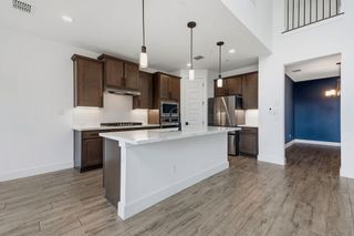 1102 Sage Thrasher CIR, Dripping Springs, TX 78620