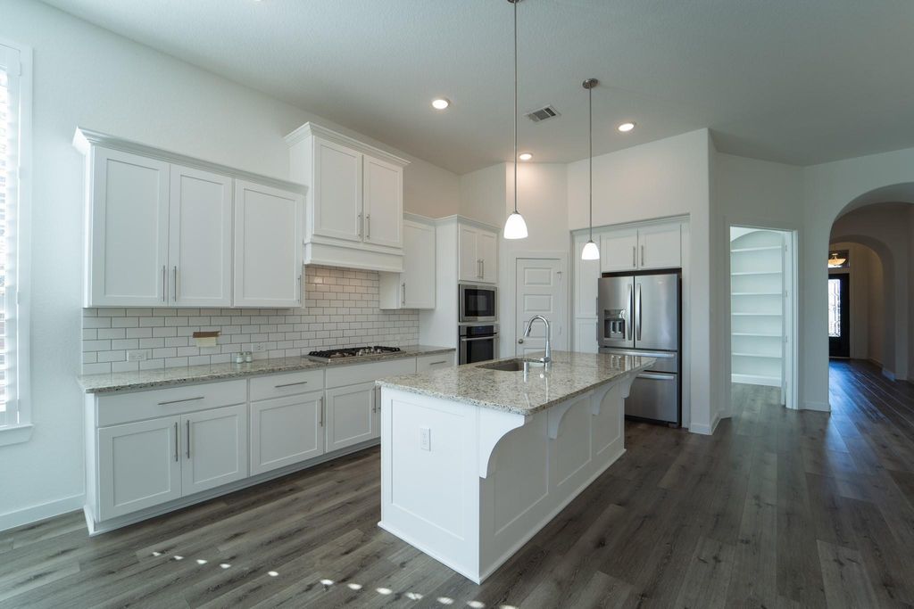 Image 13 of property listing at 2206 Hays Ranch Drive, Richmond, TX 77469