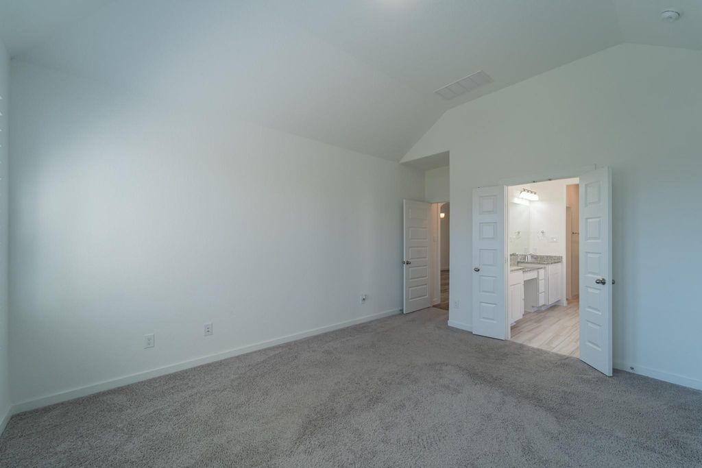 Image 19 of property listing at 2206 Hays Ranch Drive, Richmond, TX 77469