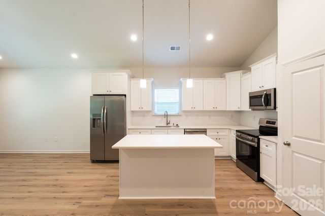 1149 Thayer Glen Court 7, Charlotte, NC 28213