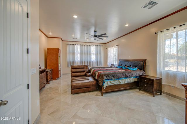 9005 S CALLE SAHUARO --, Guadalupe, AZ 85283