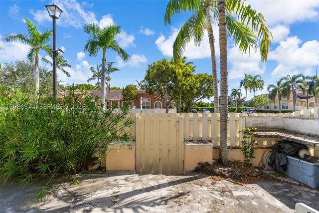 11064 SW 237th Ln, Homestead, FL 33032