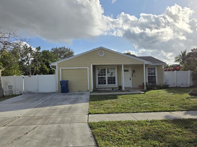 10144 Mikado Lane, Royal Palm Beach, FL 33411