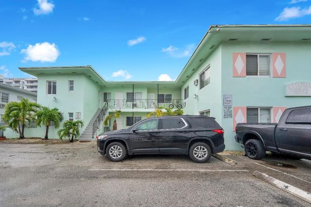 521 NE 82nd Terrace 8, Miami, FL 33138