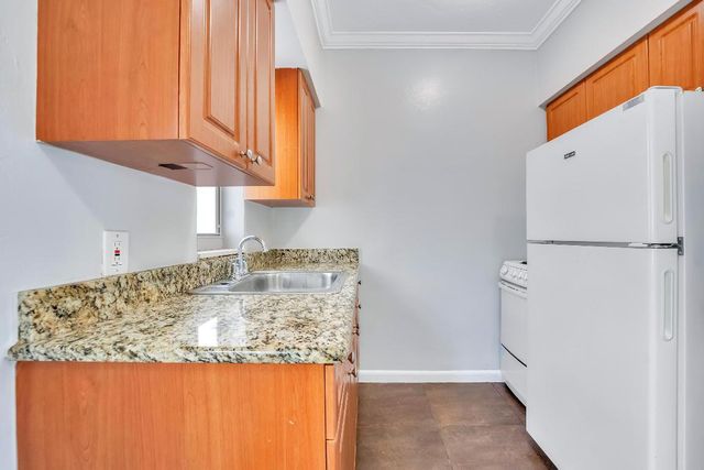 521 NE 82nd Terrace 8, Miami, FL 33138