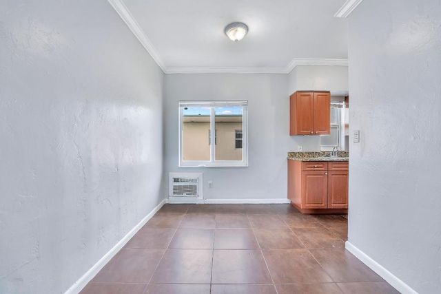 521 NE 82nd Terrace 8, Miami, FL 33138